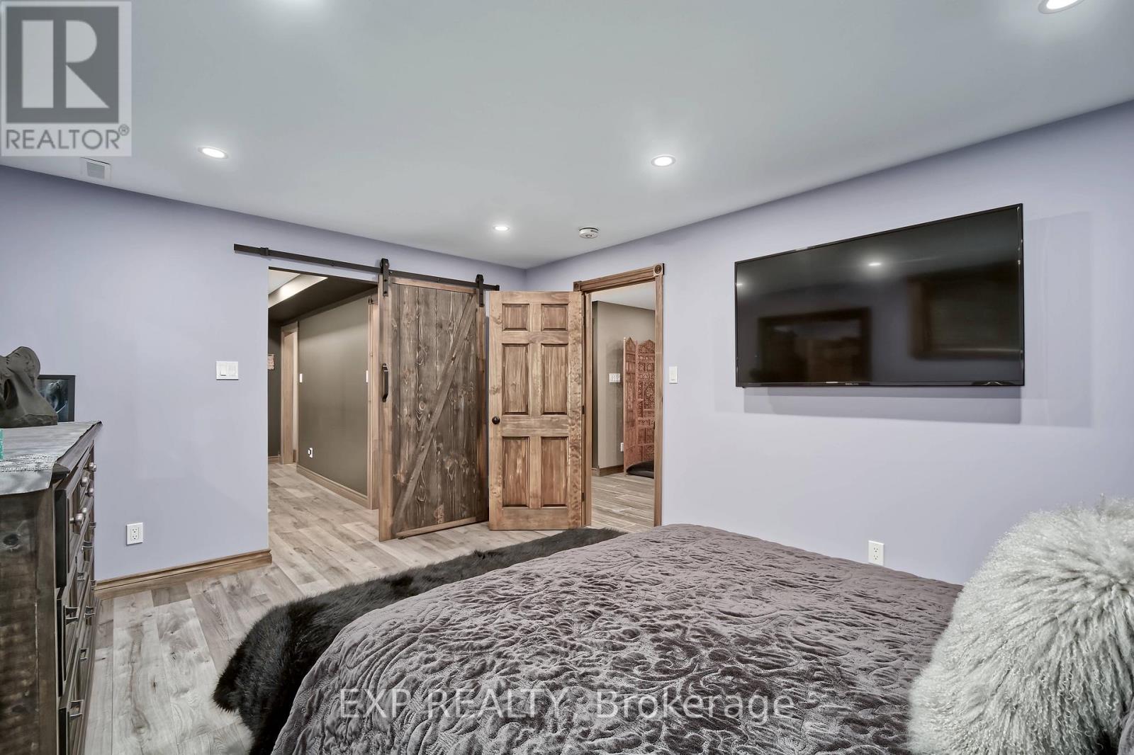22 Oakmont Street, St. Thomas, Ontario  N5R 0G3 - Photo 40 - X12748572