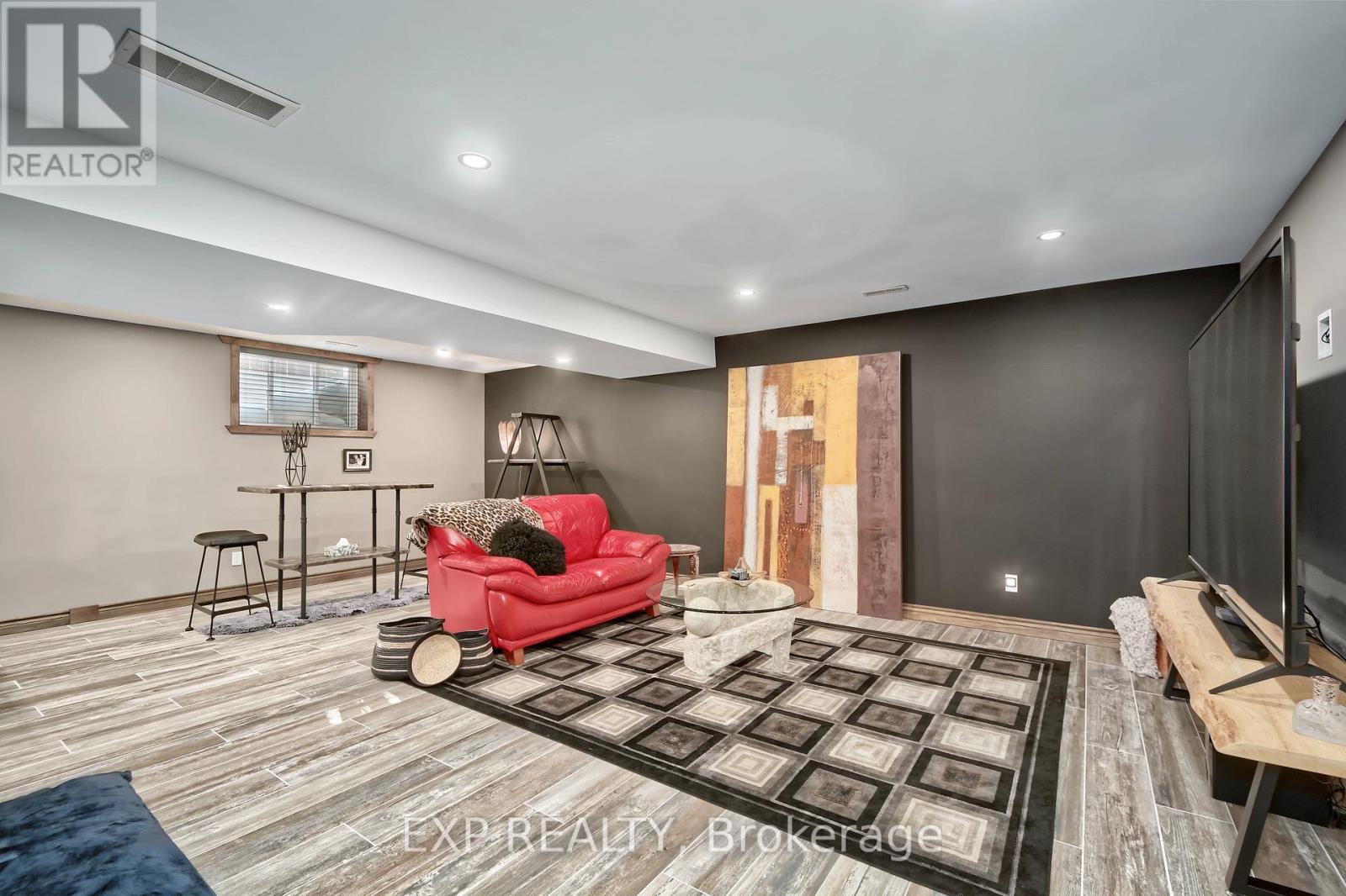 22 Oakmont Street, St. Thomas, Ontario  N5R 0G3 - Photo 42 - X12748572