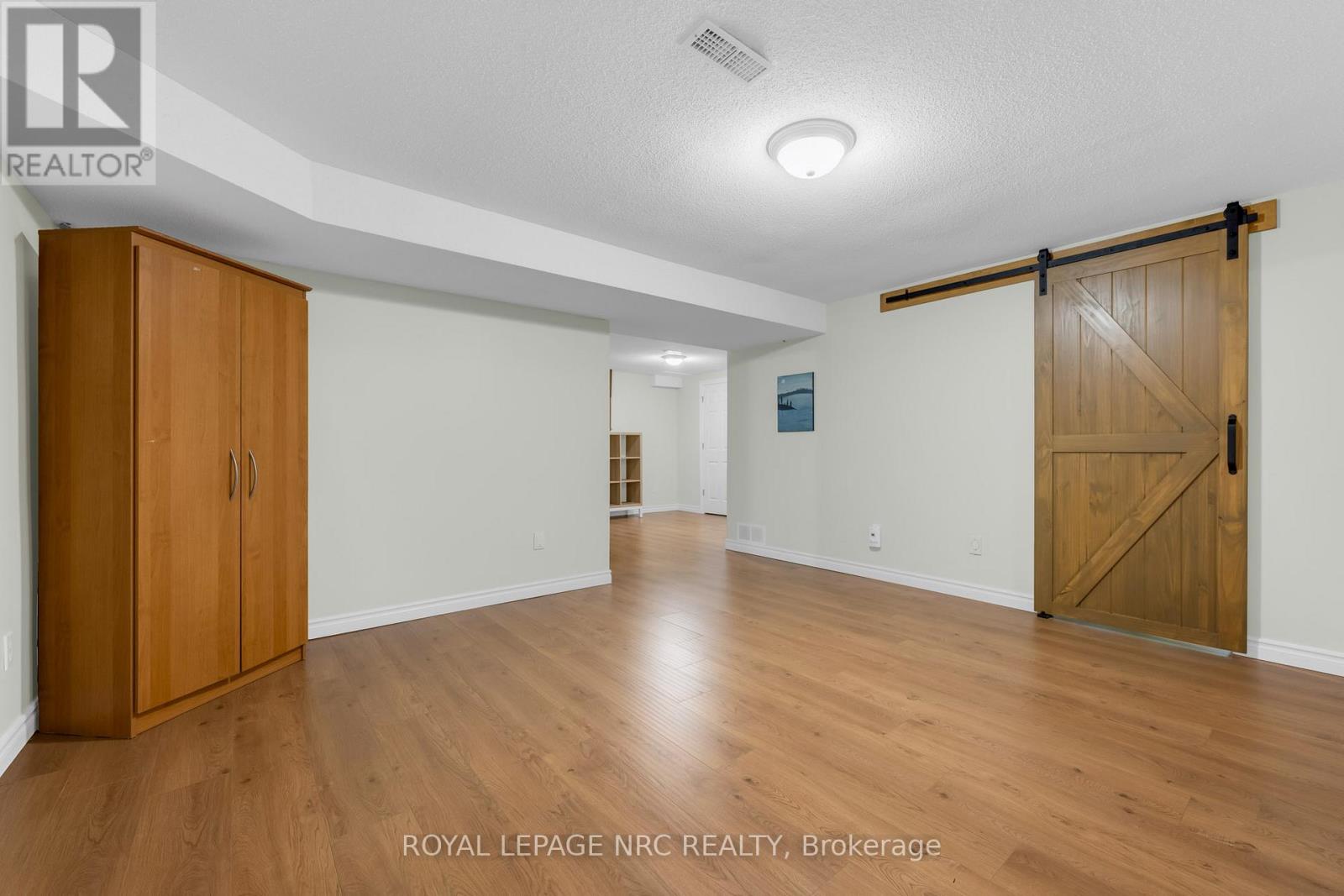 49 Cedar Park Drive, Welland (N. Welland), Ontario  L3C 7C8 - Photo 32 - X12748332