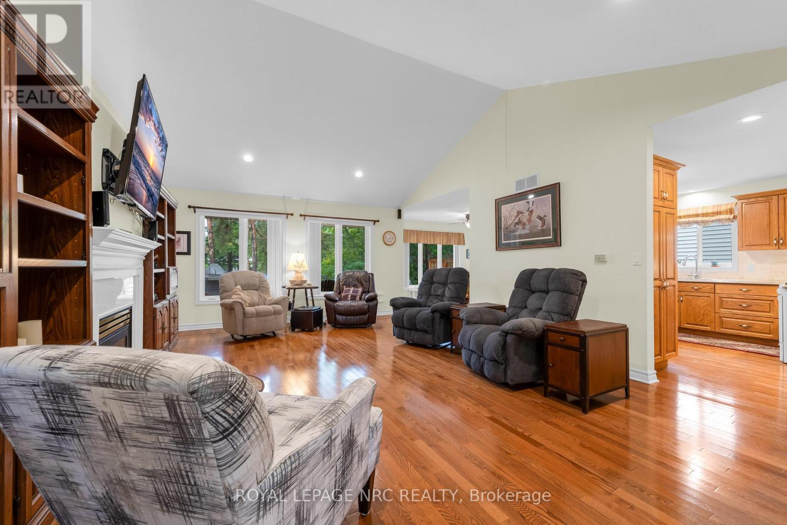 49 Cedar Park Drive, Welland (N. Welland), Ontario  L3C 7C8 - Photo 9 - X12748332