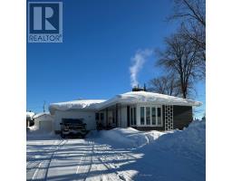 1 SUPERIOR STREET, Kapuskasing, Ontario