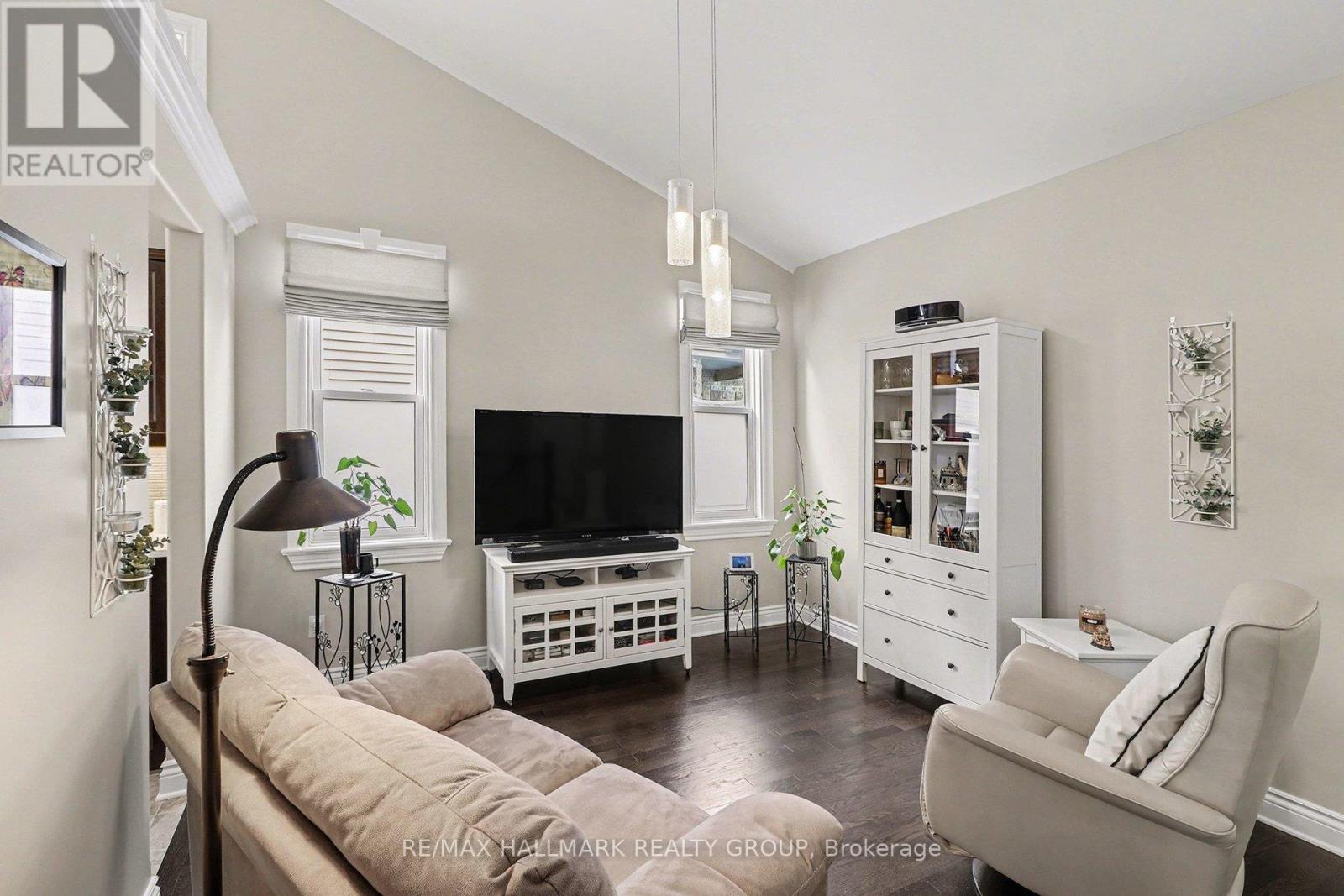 825 Platinum Street, Clarence-Rockland, Ontario  K4K 0J2 - Photo 13 - X12748354