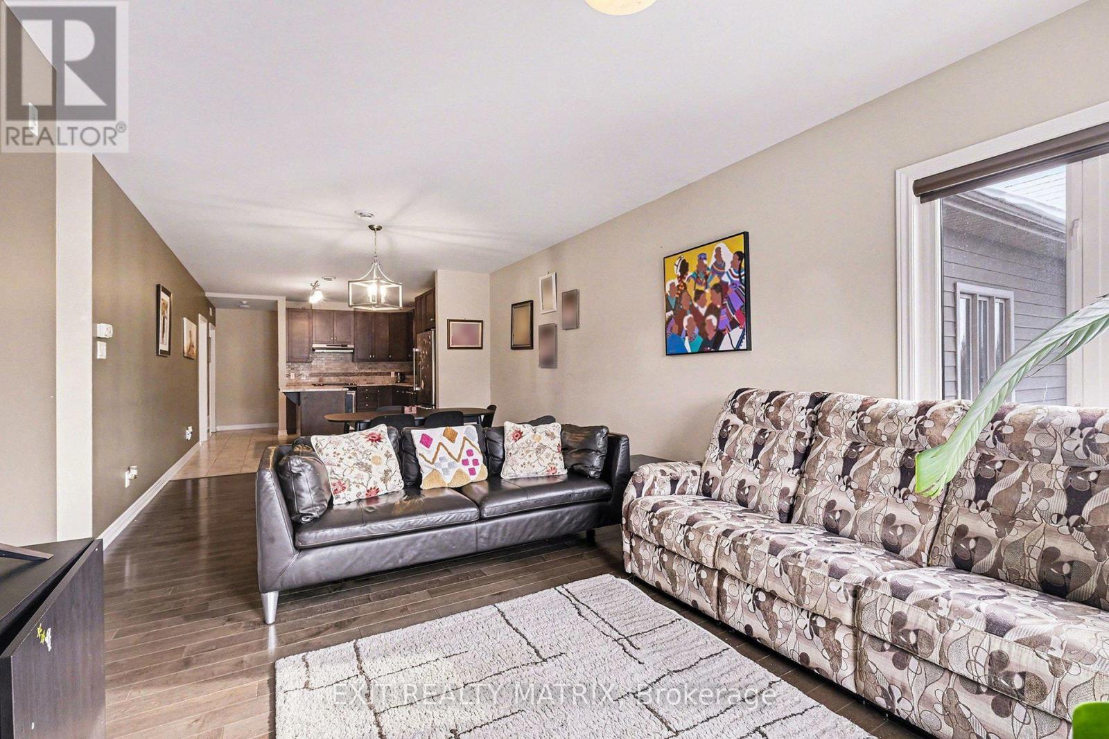 305 - 300 Solstice Crescent, Russell, Ontario  K0A 1W0 - Photo 15 - X12748434