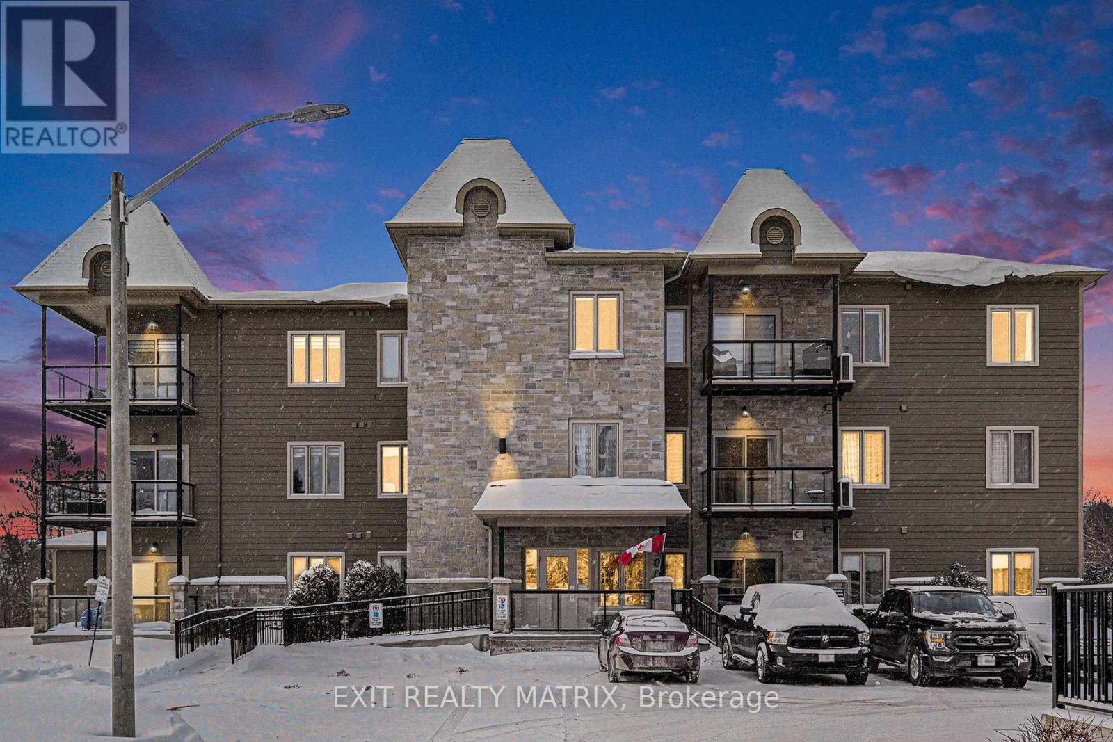 305 - 300 Solstice Crescent, Russell, Ontario  K0A 1W0 - Photo 2 - X12748434