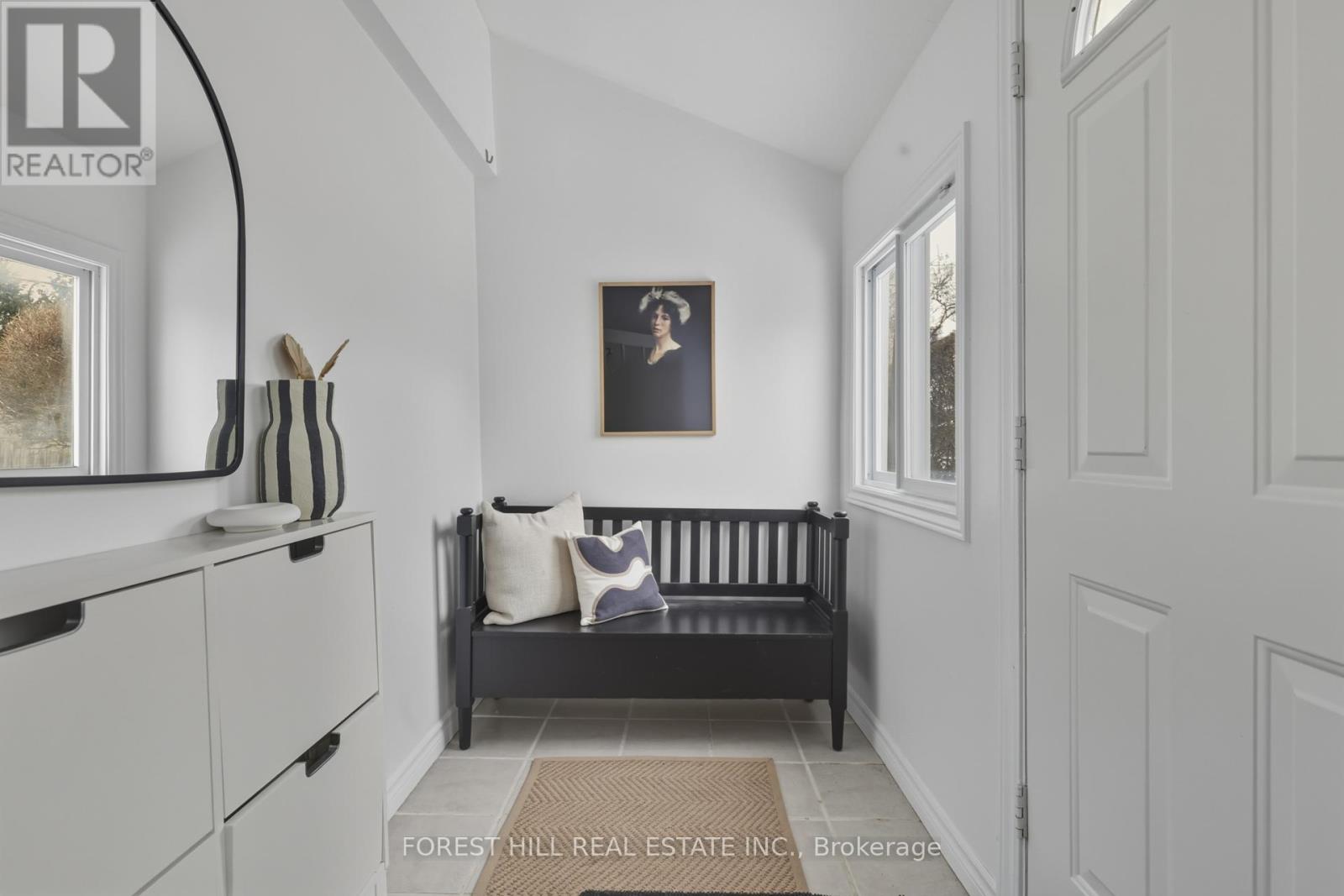 33 Craven Road, Toronto, Ontario  M4L 2Z4 - Photo 3 - E12747338