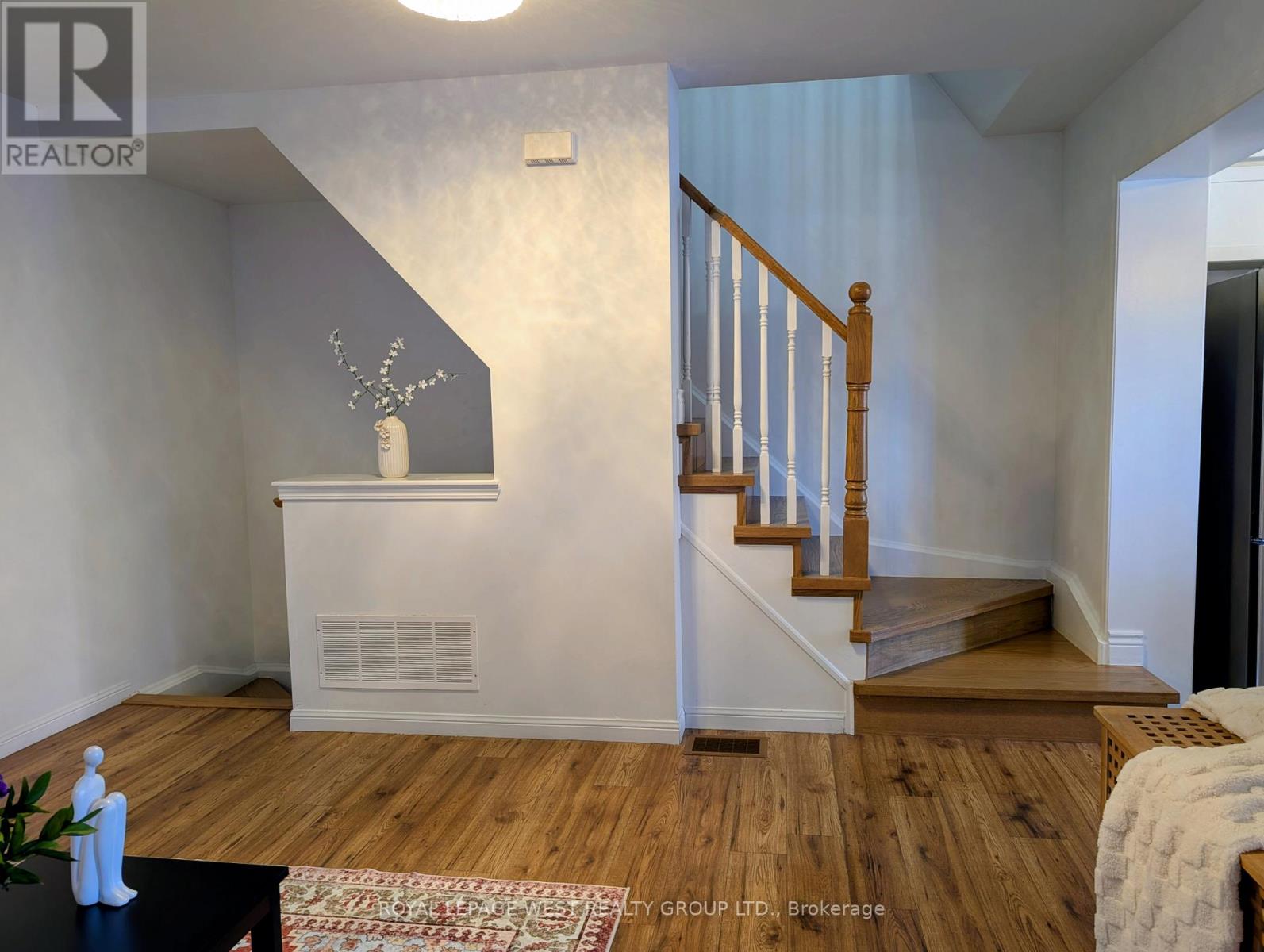 551 Pharo, Milton, Ontario  L9T 8H6 - Photo 7 - W12593204