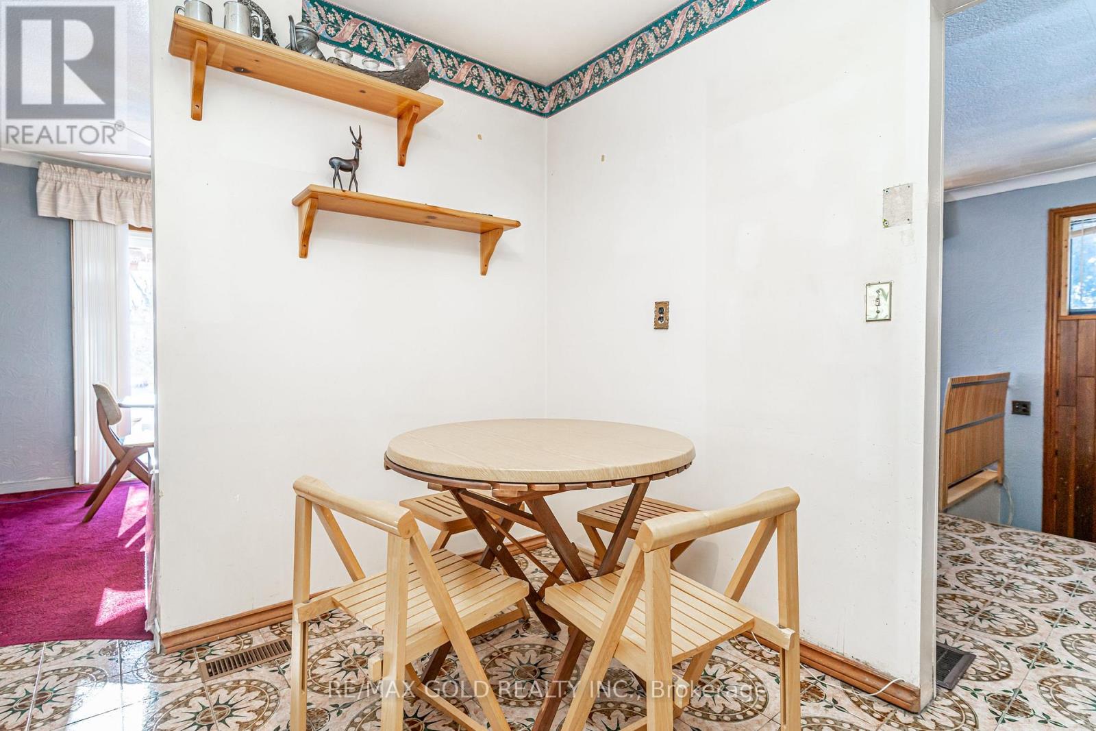 39 Epsom Downs Drive, Brampton (Southgate), Ontario  L6T 1Y8 - Photo 18 - W12747888