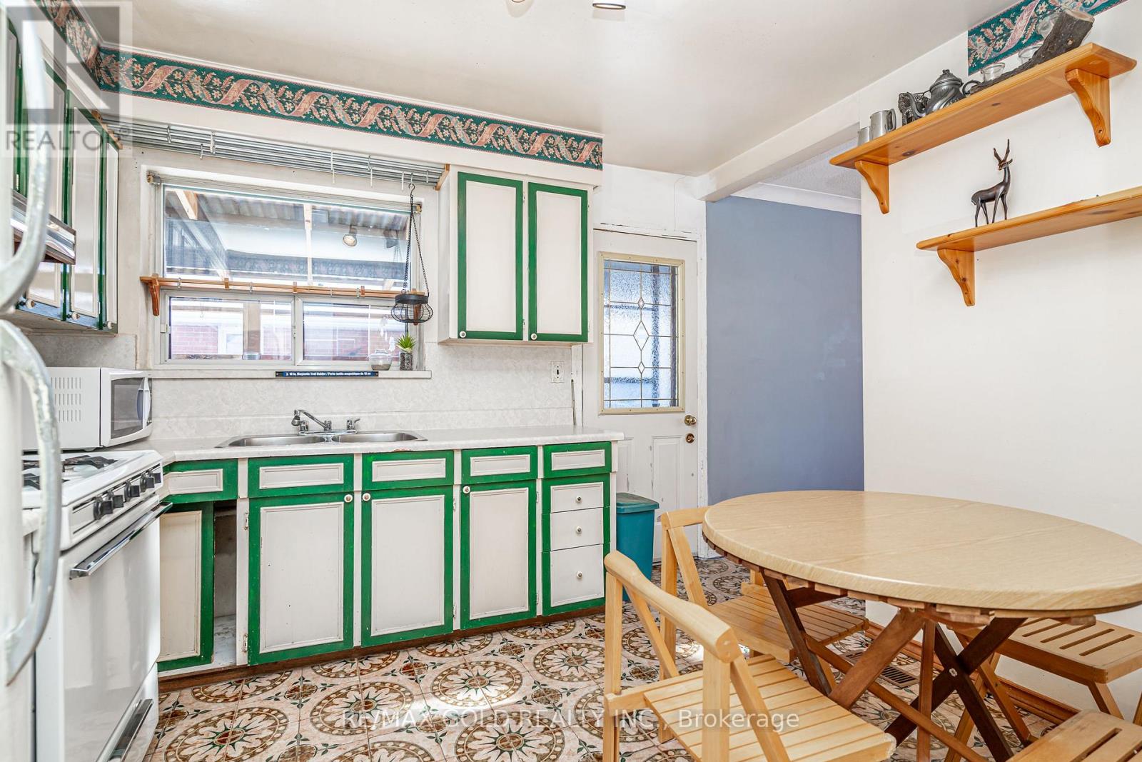 39 Epsom Downs Drive, Brampton (Southgate), Ontario  L6T 1Y8 - Photo 16 - W12747888