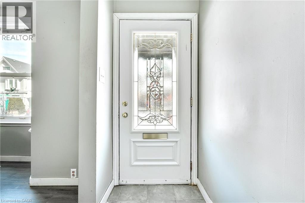 381 Herkimer Street, Hamilton, Ontario  L8P 2J2 - Photo 2 - 40757365