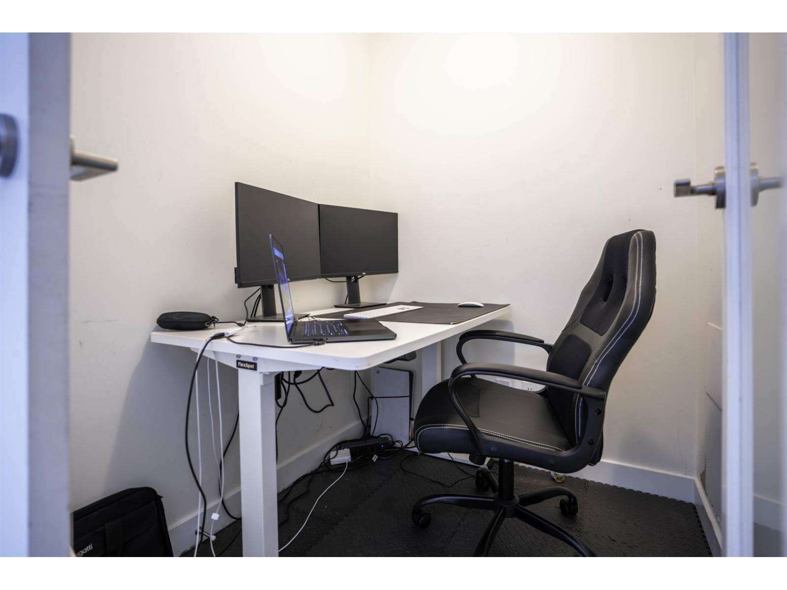 2204 10777 University Drive, Surrey, British Columbia  V3T 0E6 - Photo 5 - R3083559