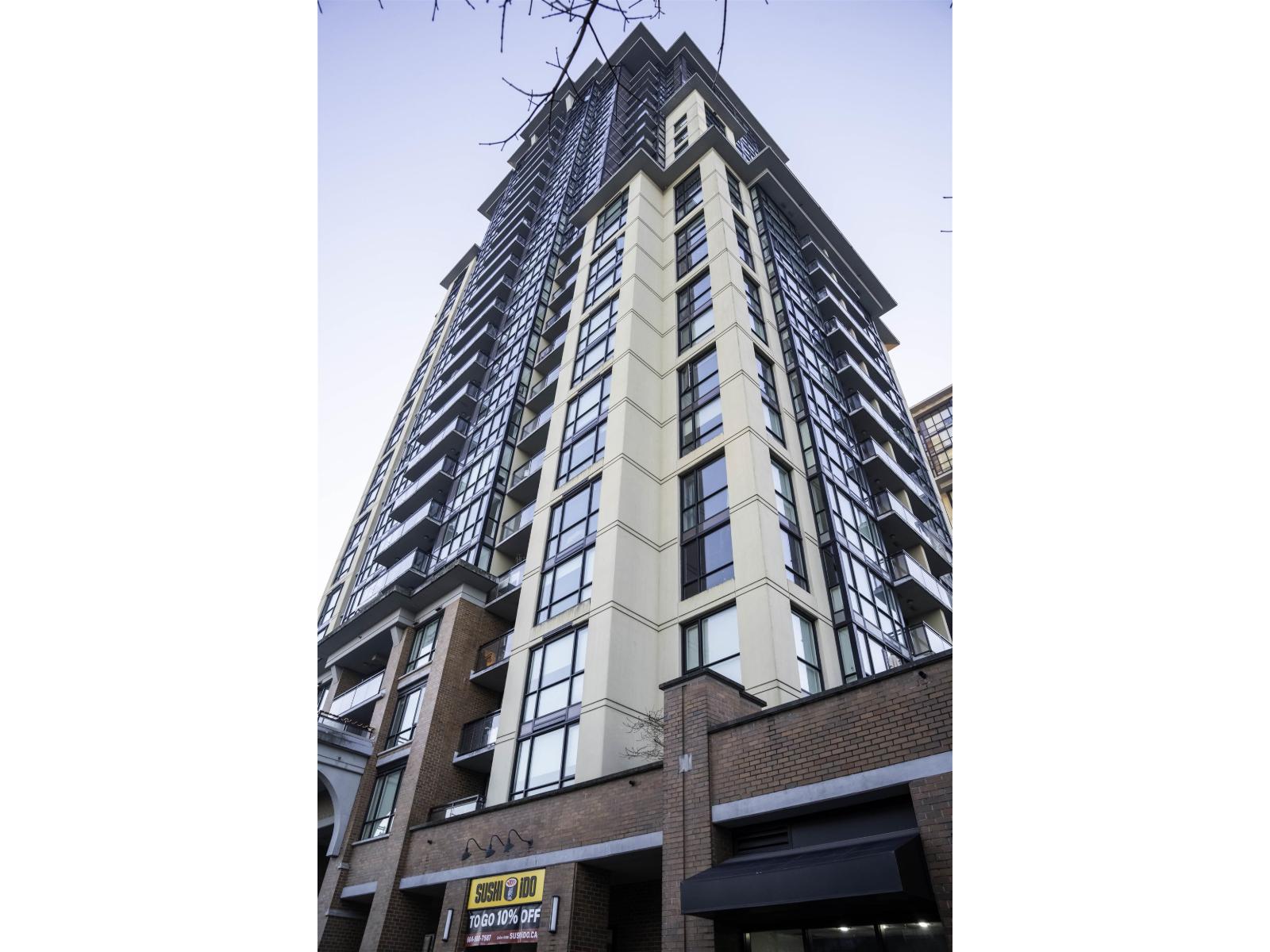 2204 10777 University Drive, Surrey, British Columbia  V3T 0E6 - Photo 2 - R3083559