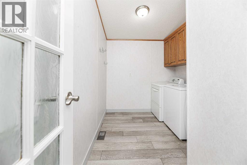 2152 Danielle Drive, Red Deer, Alberta  T4R 2Z8 - Photo 19 - A2269863