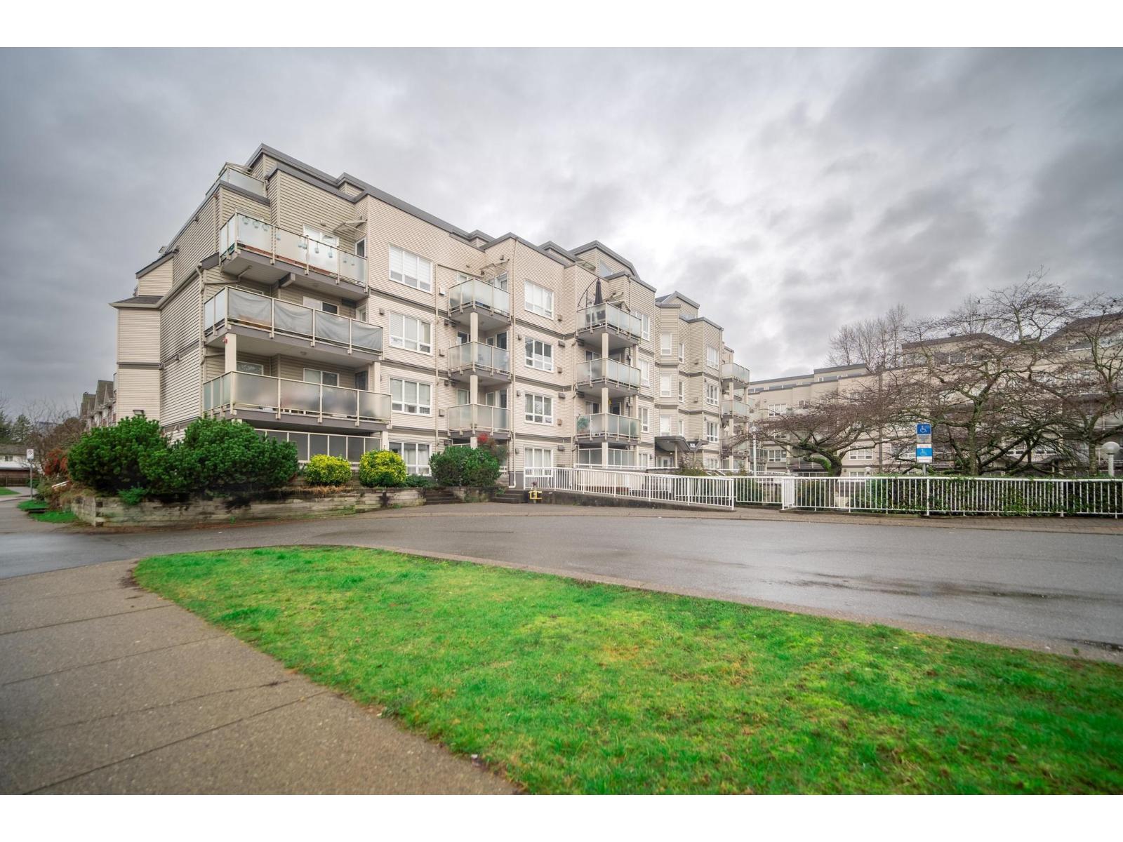 111 14355 103 Avenue, Surrey, British Columbia  V3T 5V5 - Photo 1 - R3084704