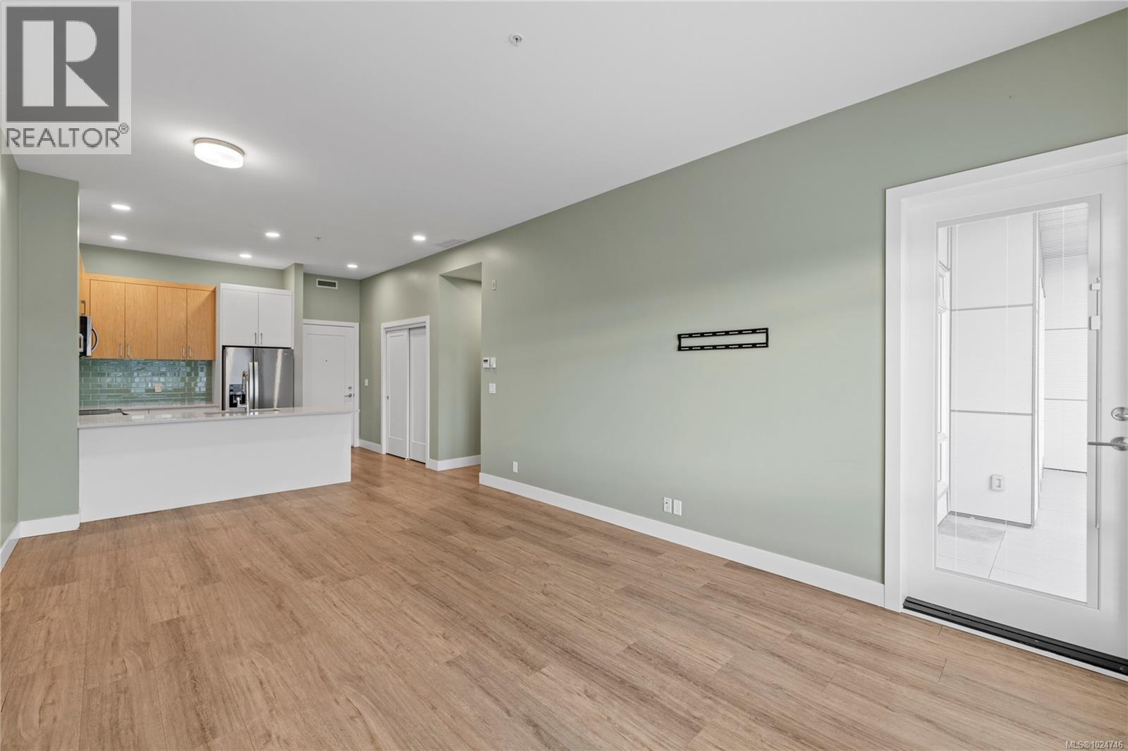 501 6540 Metral Dr, Nanaimo, British Columbia  V9L 0L8 - Photo 11 - 1024746