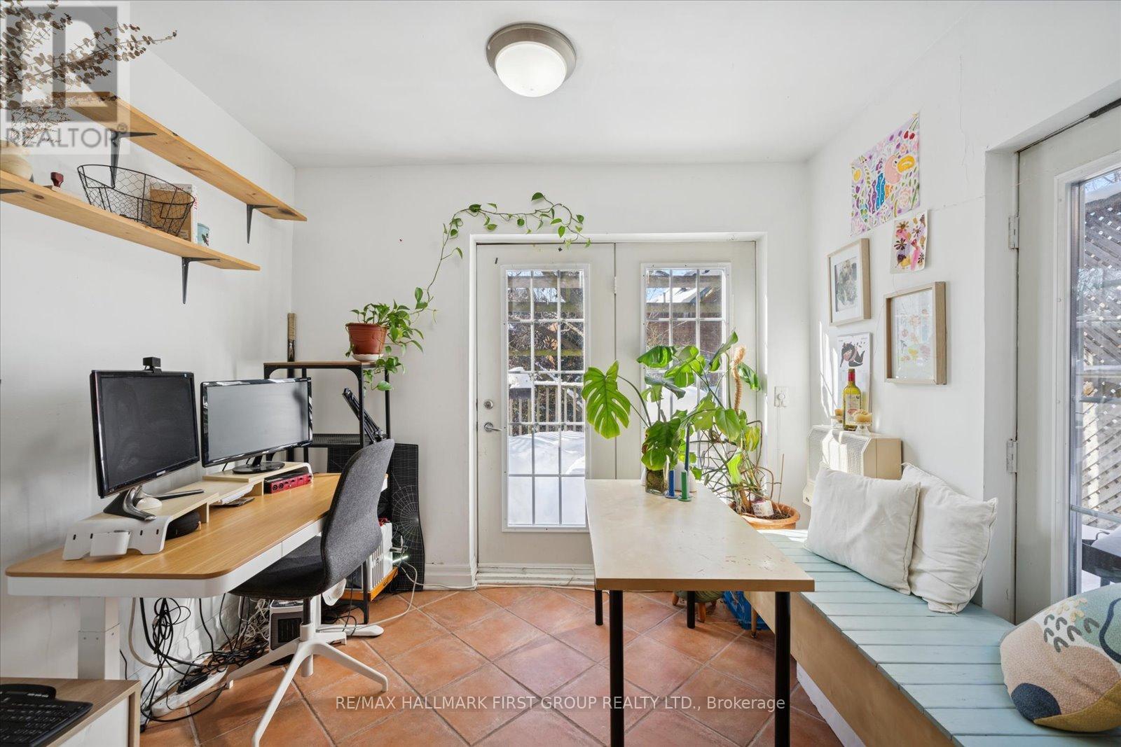 246 Montrose Avenue, Toronto, Ontario  M6G 3G7 - Photo 20 - C12748386