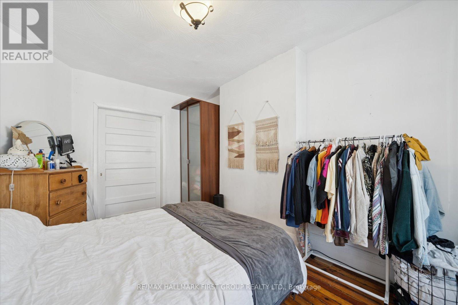 246 Montrose Avenue, Toronto, Ontario  M6G 3G7 - Photo 28 - C12748386