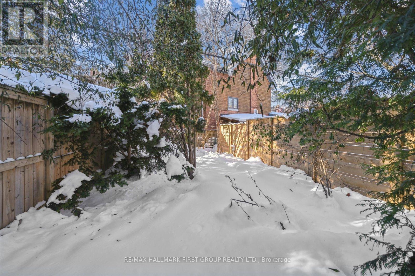 246 Montrose Avenue, Toronto, Ontario  M6G 3G7 - Photo 33 - C12748386