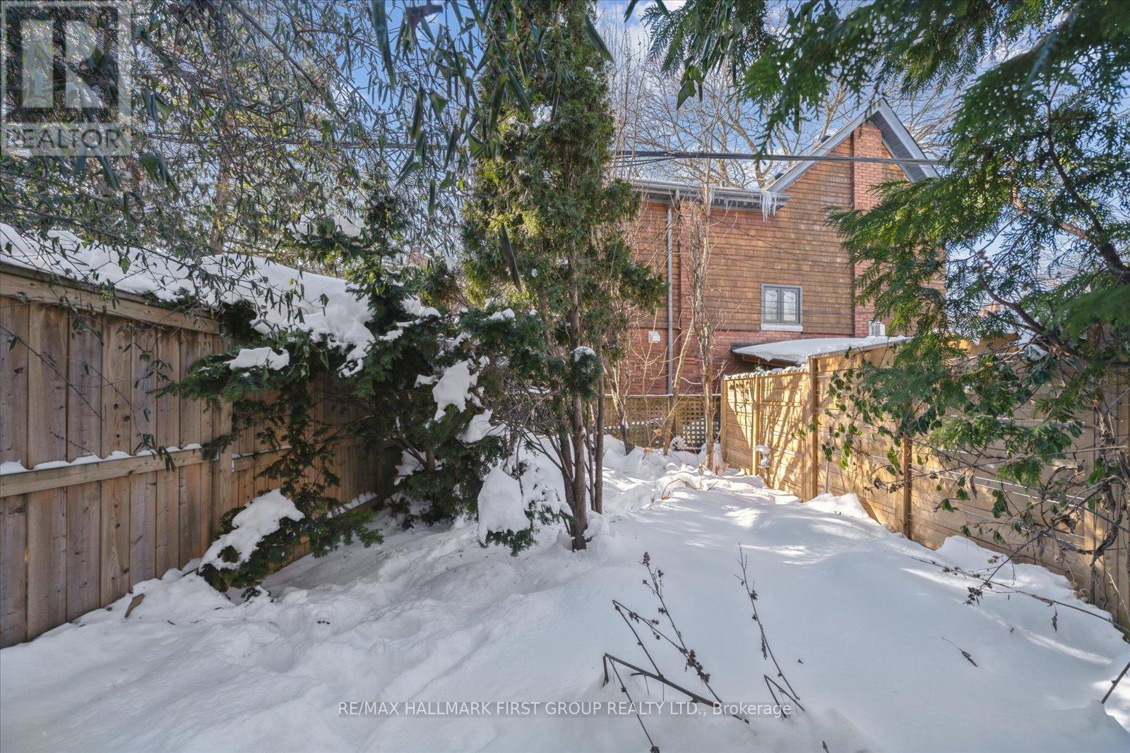 246 Montrose Avenue, Toronto, Ontario  M6G 3G7 - Photo 38 - C12748386