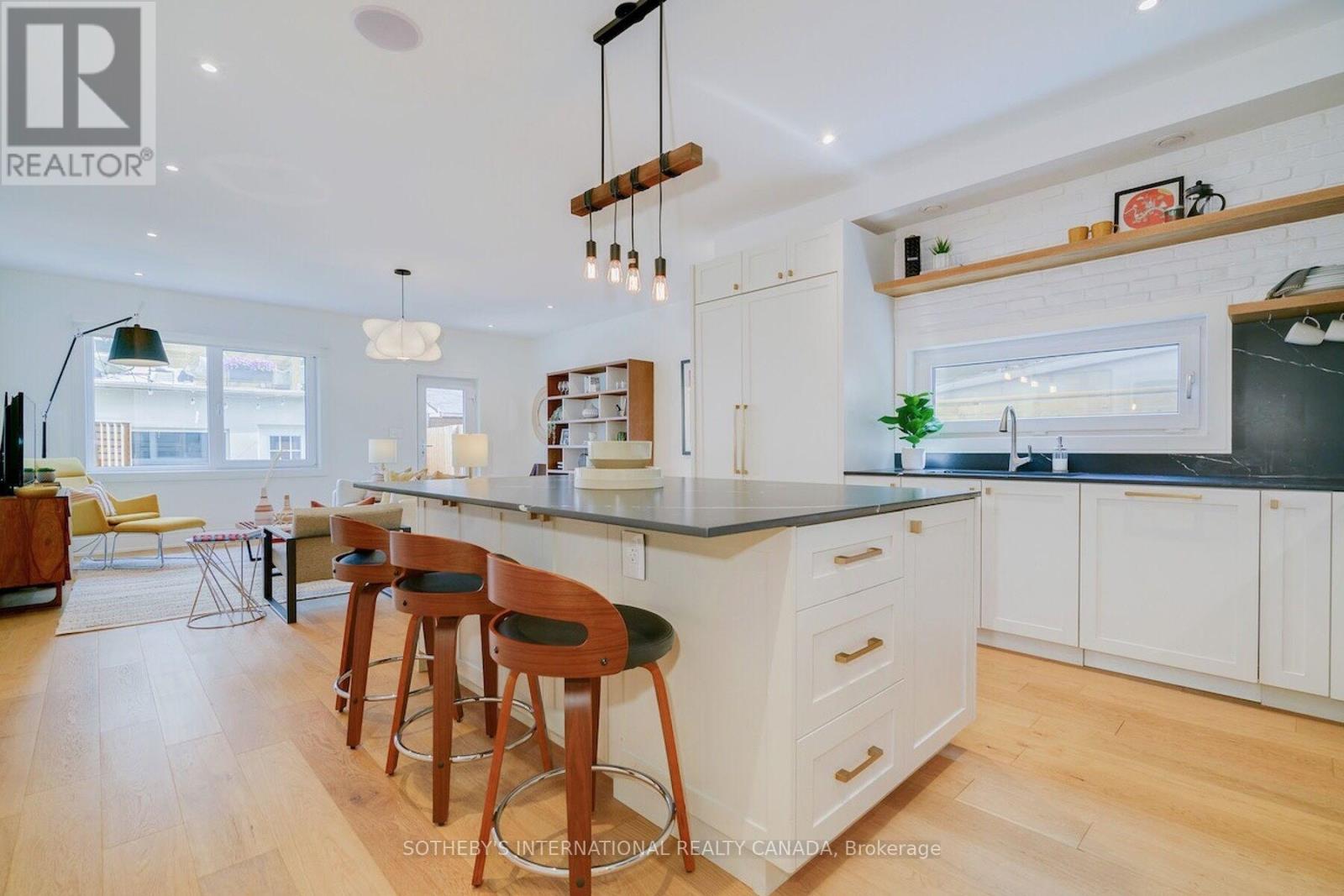 41 Northcote Avenue, Toronto, Ontario  M6J 3K2 - Photo 9 - C12748432