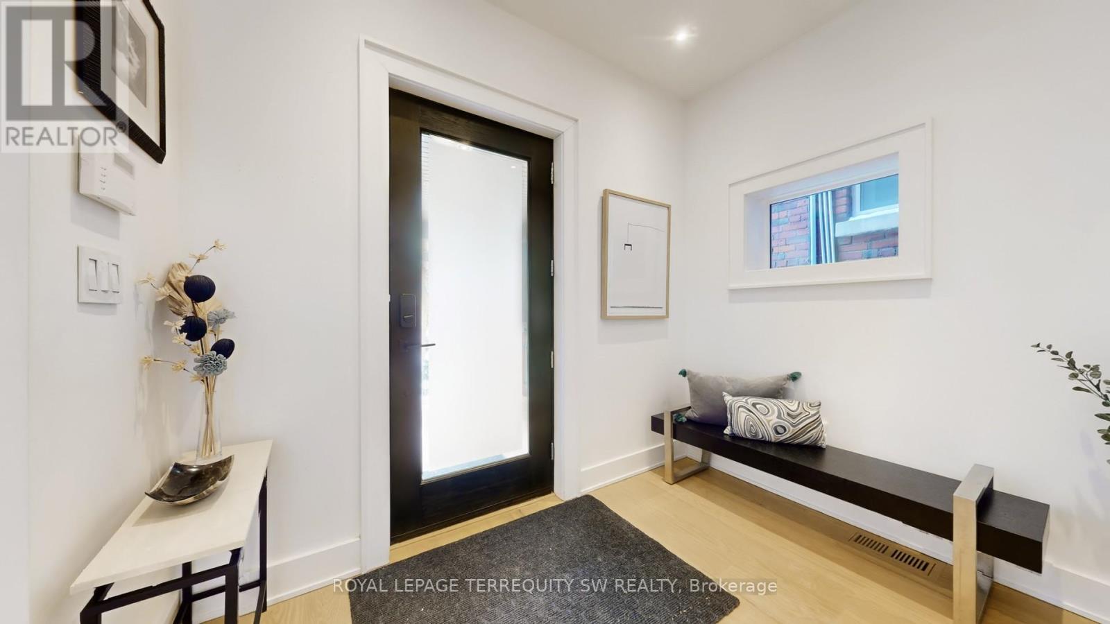 96 Summerhill Avenue, Toronto, Ontario  M4T 1B2 - Photo 10 - C12748496