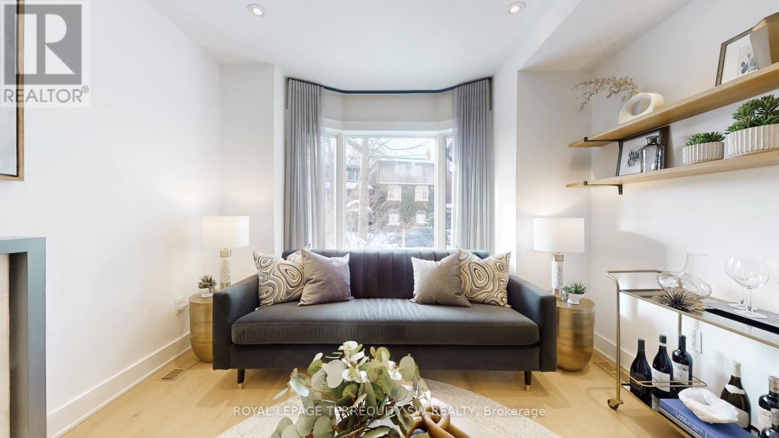 96 Summerhill Avenue, Toronto, Ontario  M4T 1B2 - Photo 3 - C12748496