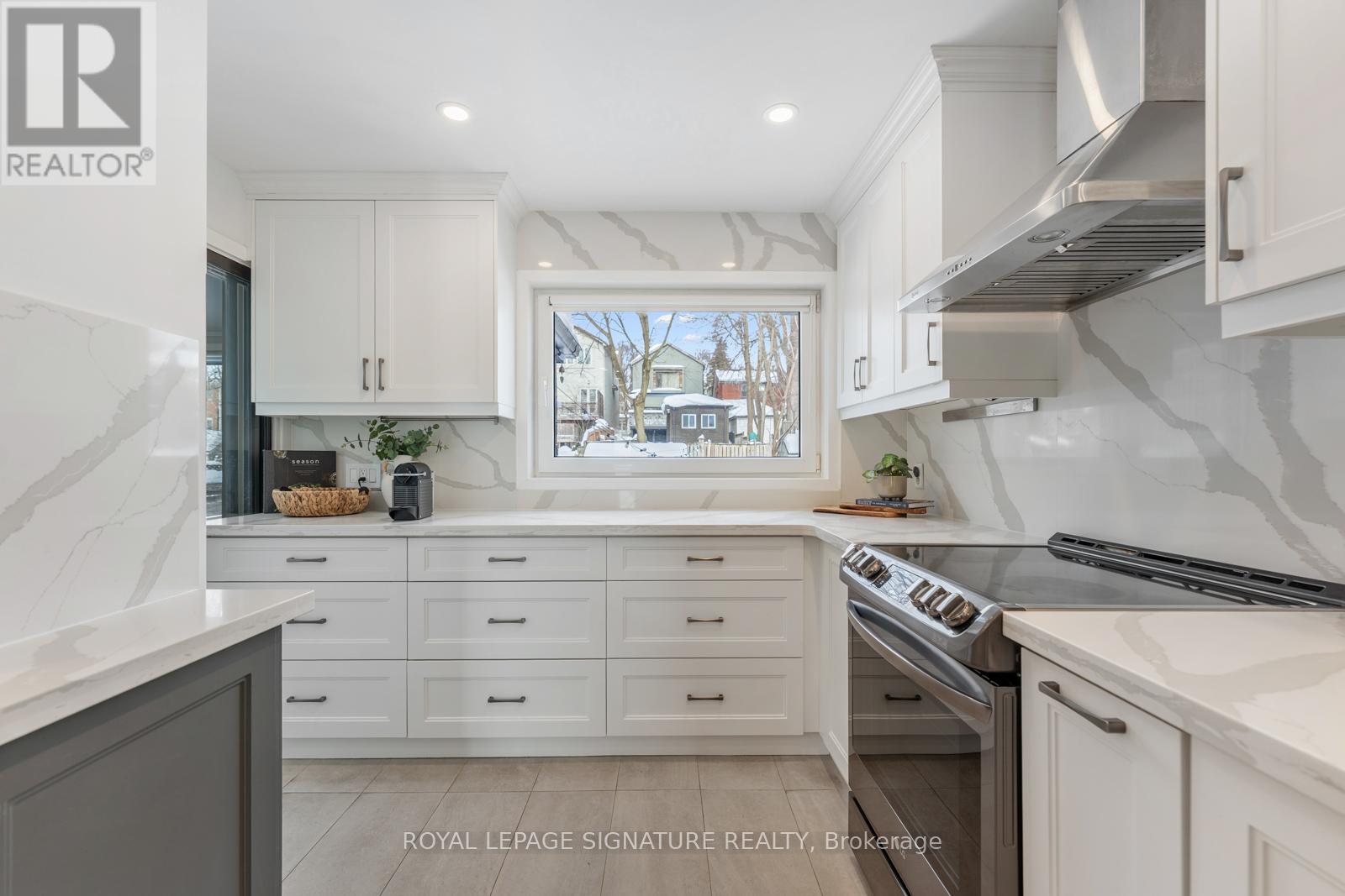 238 Roselawn Avenue, Toronto, Ontario  M4R 1E9 - Photo 9 - C12748522