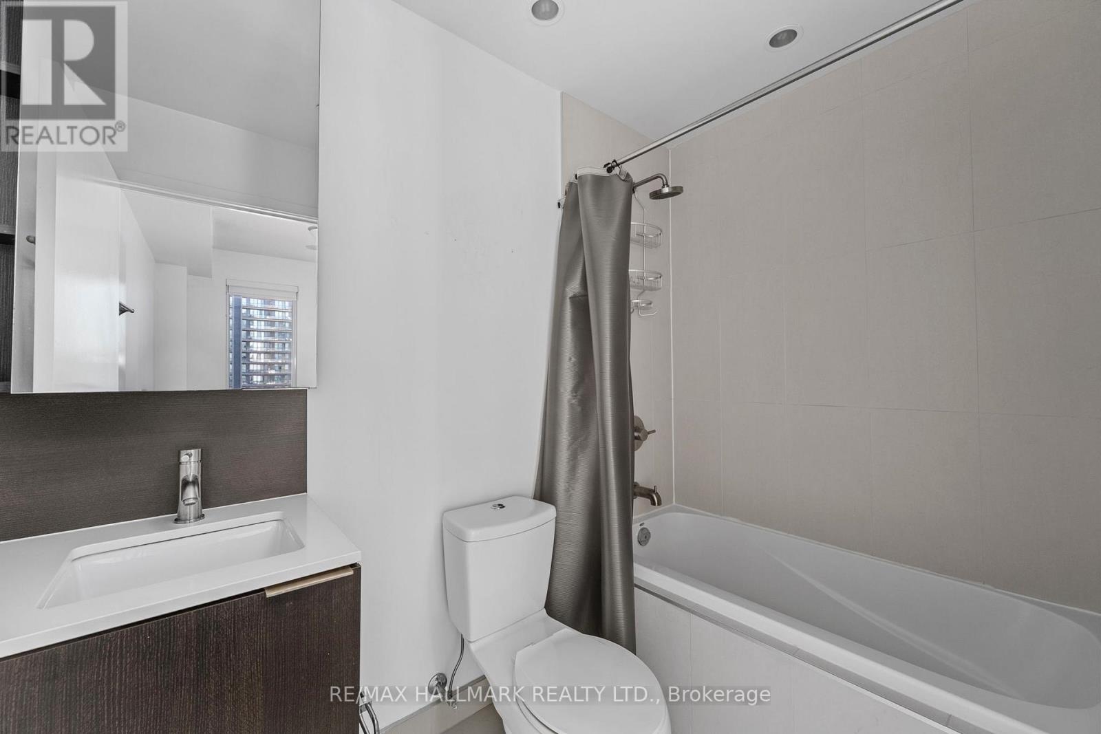 1407 - 170 Sumach Street, Toronto, Ontario  M5A 0C3 - Photo 8 - C12748554