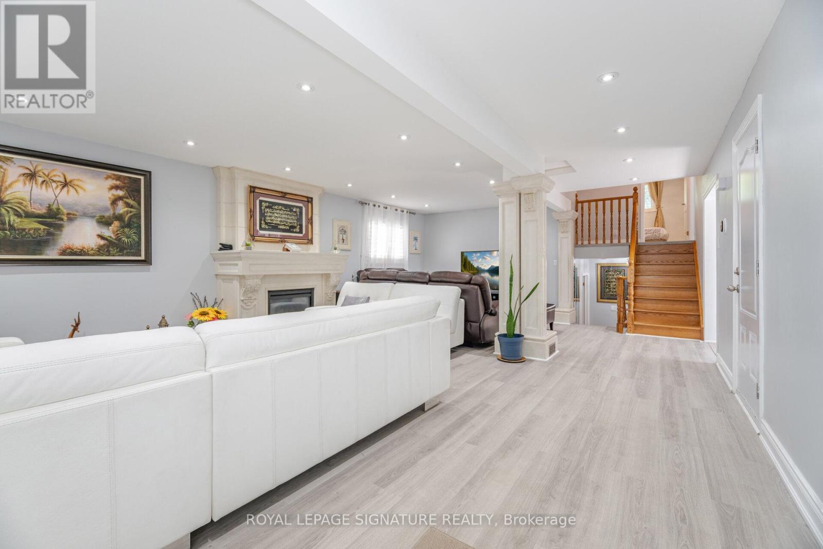 574 Antigua Crescent, Oshawa, Ontario  L1J 6B4 - Photo 12 - E12748416