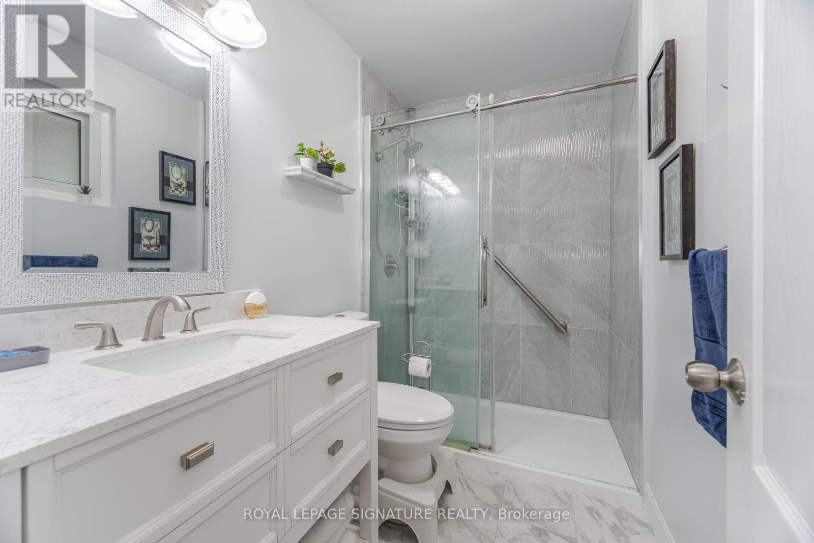 574 Antigua Crescent, Oshawa, Ontario  L1J 6B4 - Photo 33 - E12748416