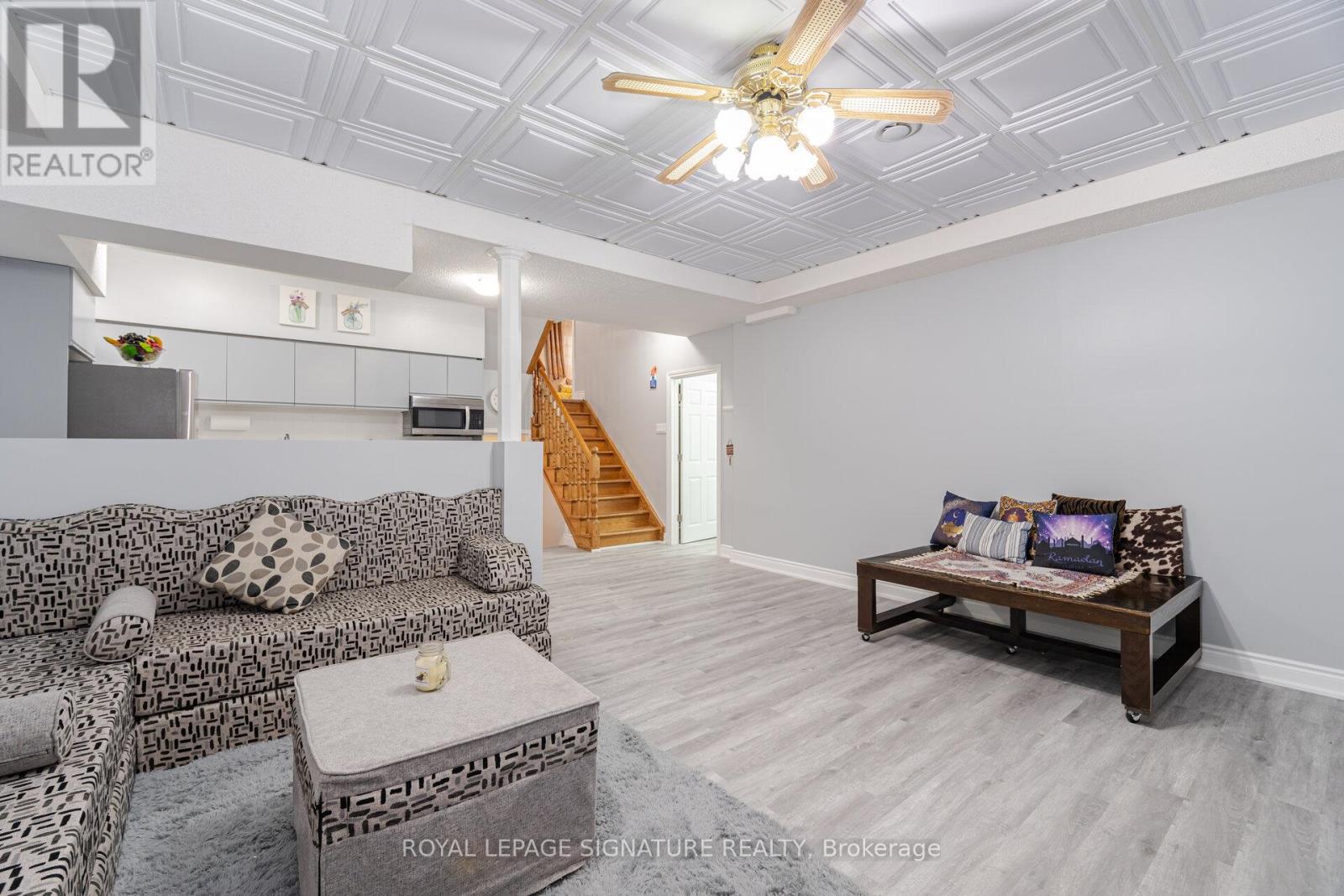 574 Antigua Crescent, Oshawa, Ontario  L1J 6B4 - Photo 37 - E12748416