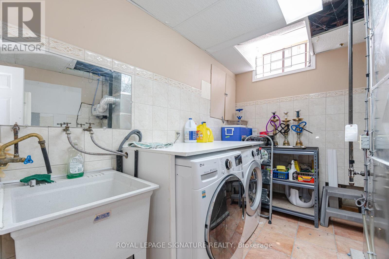 574 Antigua Crescent, Oshawa, Ontario  L1J 6B4 - Photo 38 - E12748416