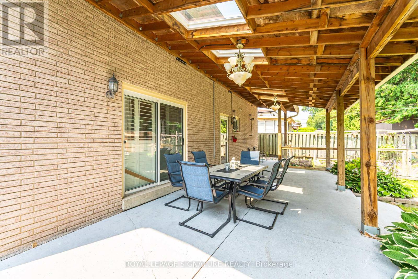 574 Antigua Crescent, Oshawa, Ontario  L1J 6B4 - Photo 43 - E12748416