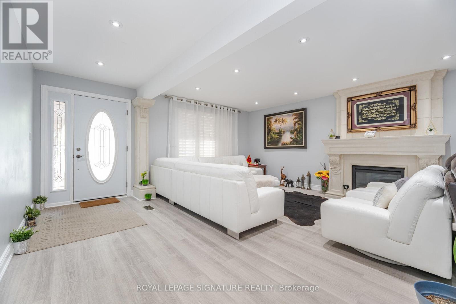 574 Antigua Crescent, Oshawa, Ontario  L1J 6B4 - Photo 7 - E12748416