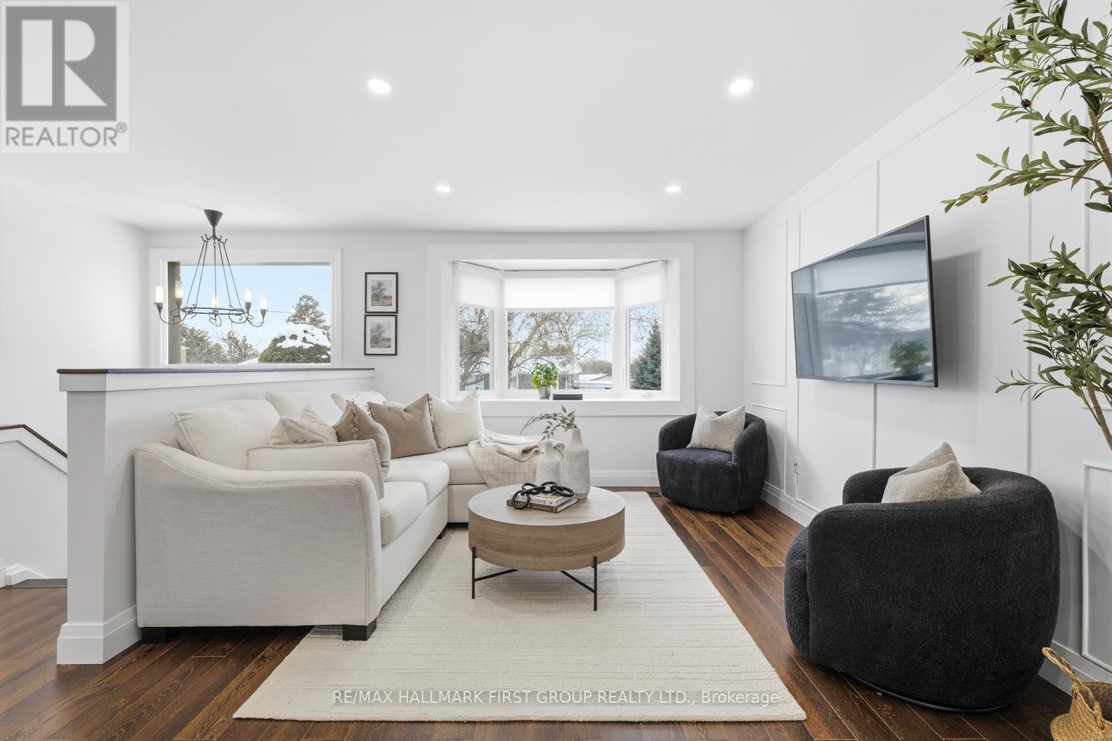 916 Greenwood Crescent, Whitby (Downtown Whitby), Ontario  L1N 1C8 - Photo 3 - E12748446