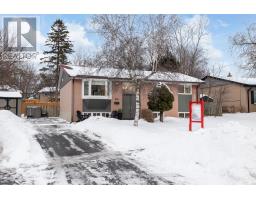 916 GREENWOOD CRESCENT, Whitby, Ontario