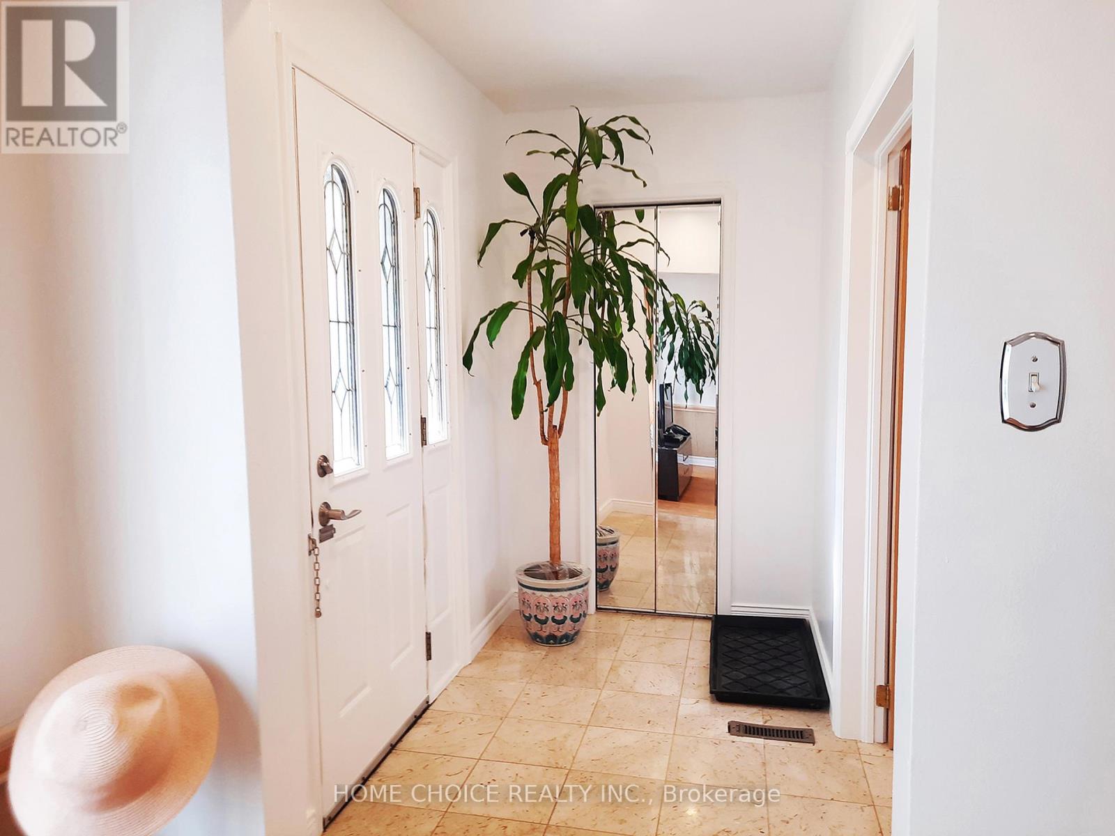 3 Saugeen Crescent, Toronto, Ontario  M1K 3M8 - Photo 3 - E12748568