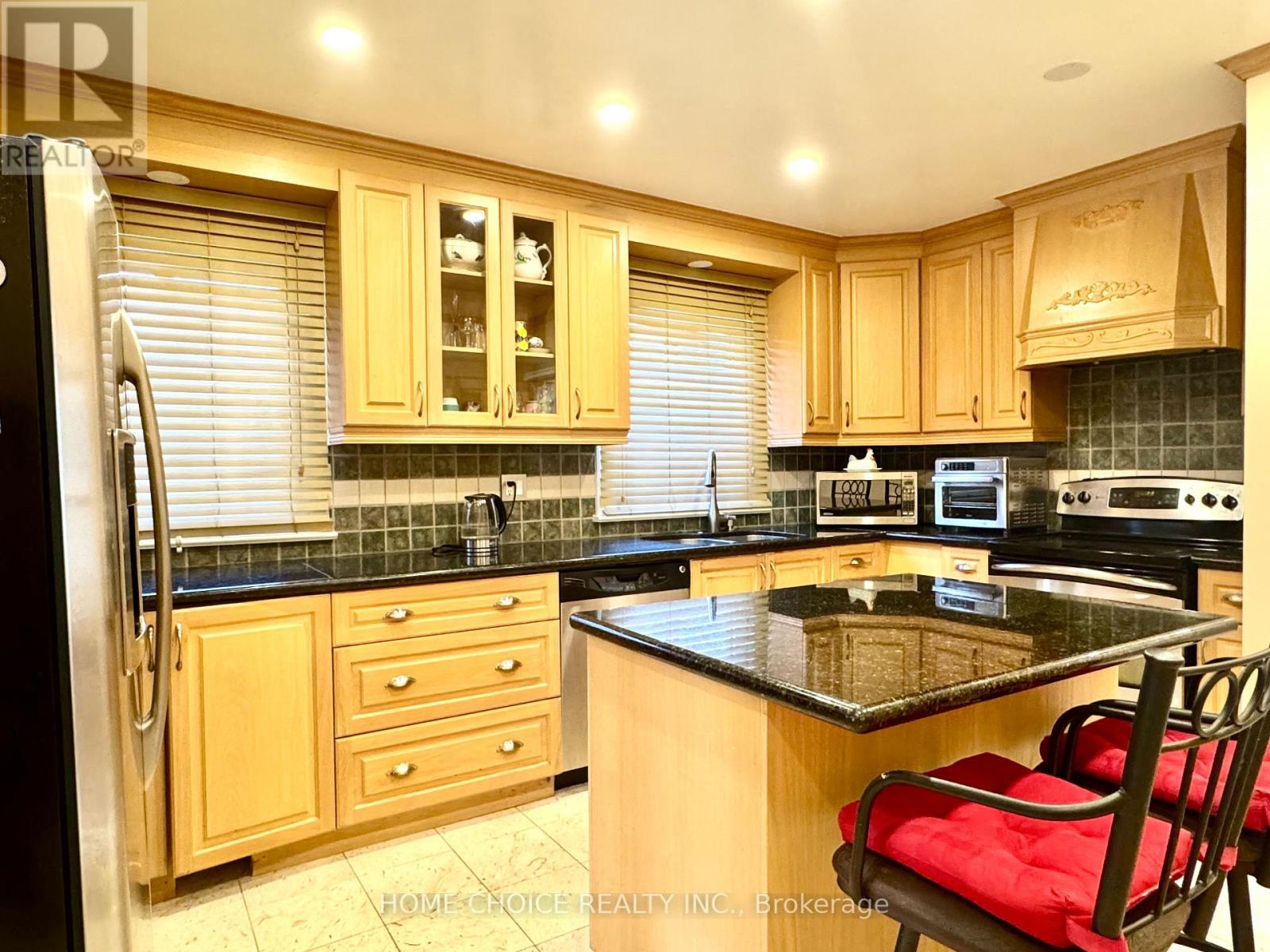 3 Saugeen Crescent, Toronto, Ontario  M1K 3M8 - Photo 8 - E12748568