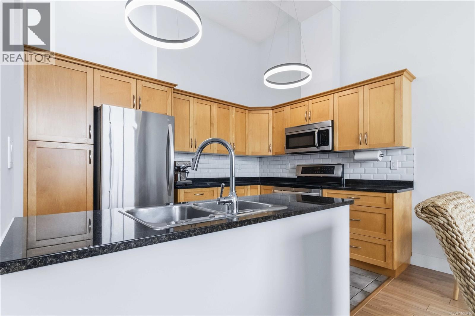 308 630 Speed Ave, Victoria, British Columbia  V8Z 1A4 - Photo 10 - 1023408