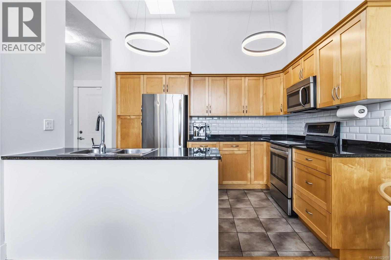 308 630 Speed Ave, Victoria, British Columbia  V8Z 1A4 - Photo 13 - 1023408