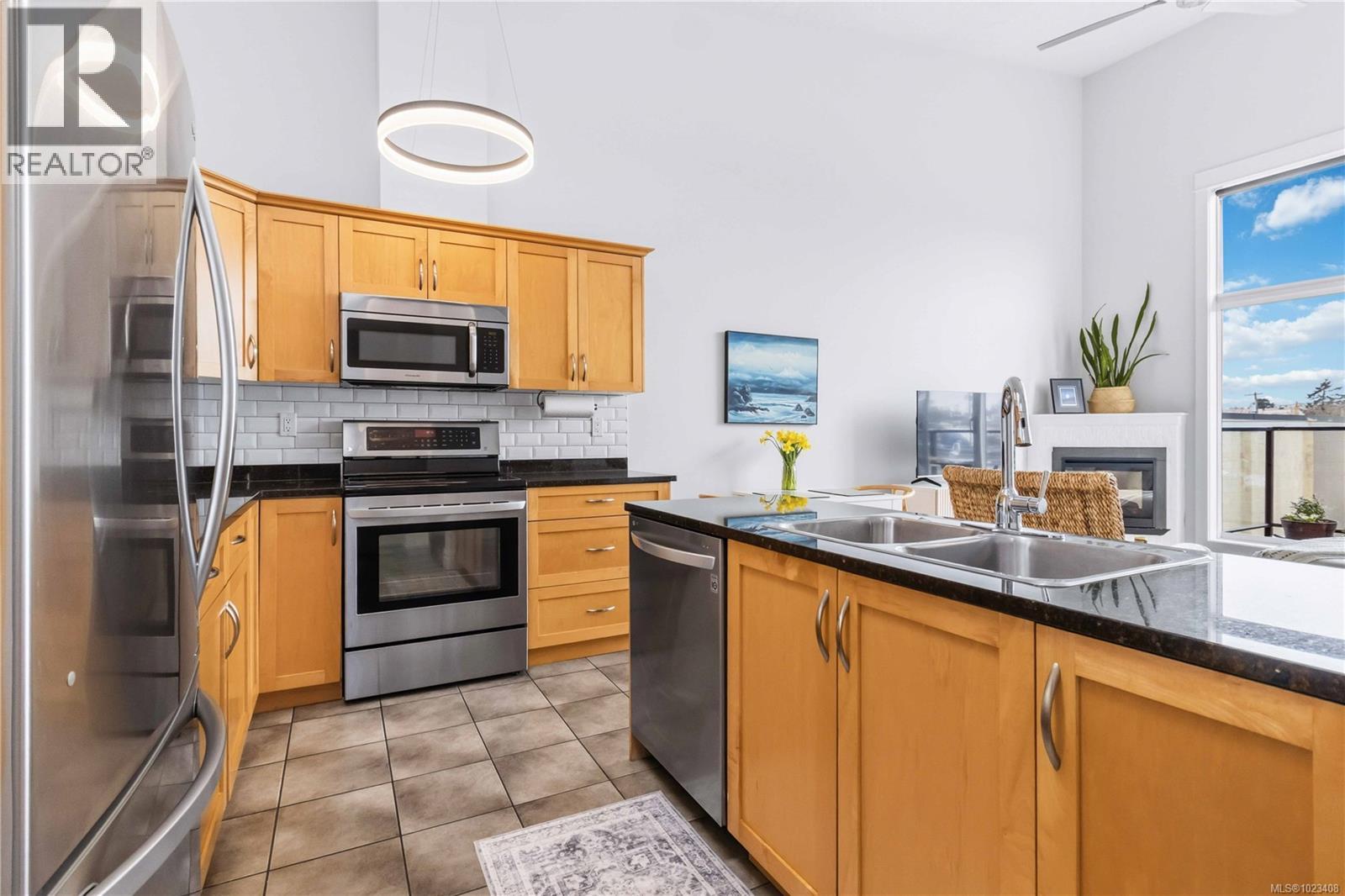 308 630 Speed Ave, Victoria, British Columbia  V8Z 1A4 - Photo 9 - 1023408