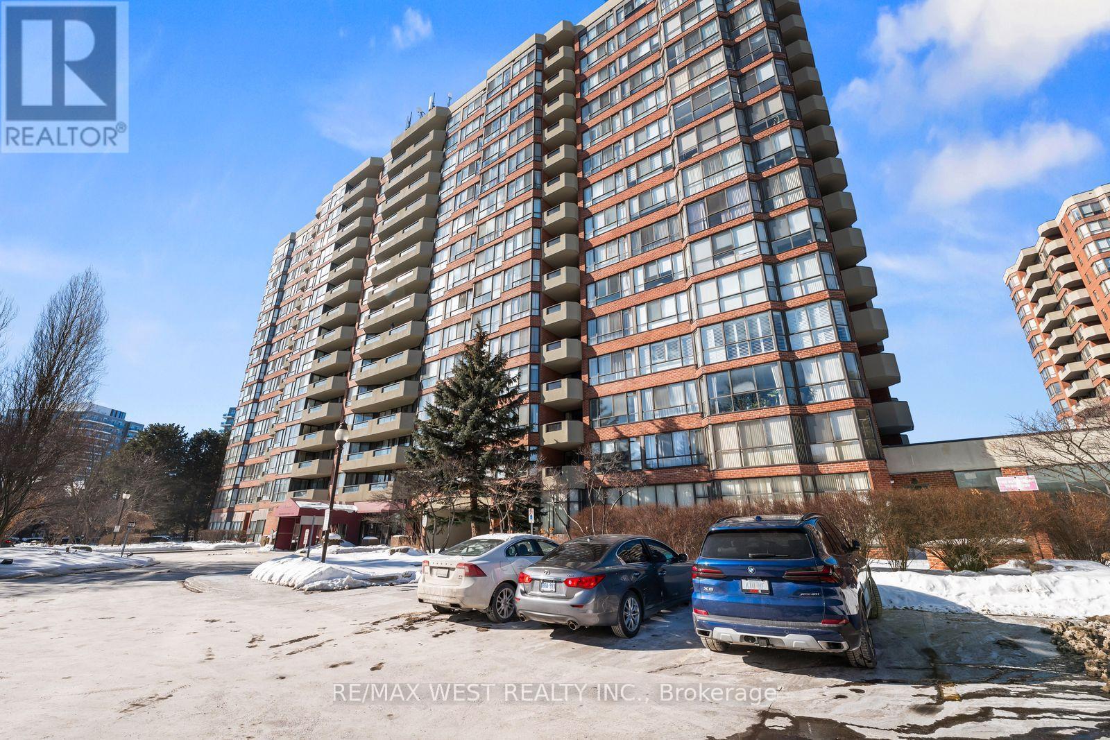 502 - 100 OBSERVATORY LANE, Richmond Hill, Ontario