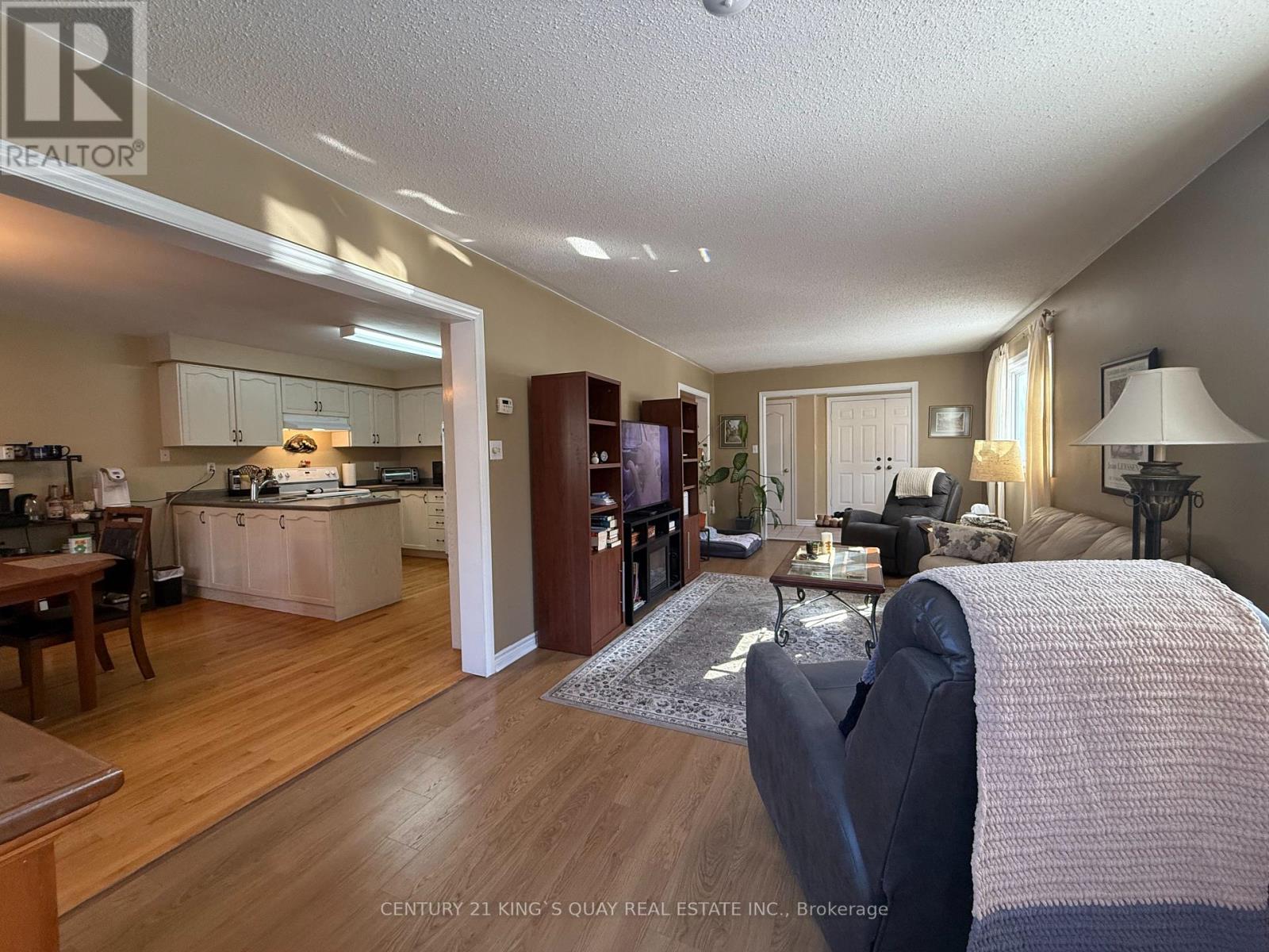 112 Deerglen Terrace, Aurora, Ontario  L4G 6Y3 - Photo 5 - N12748398