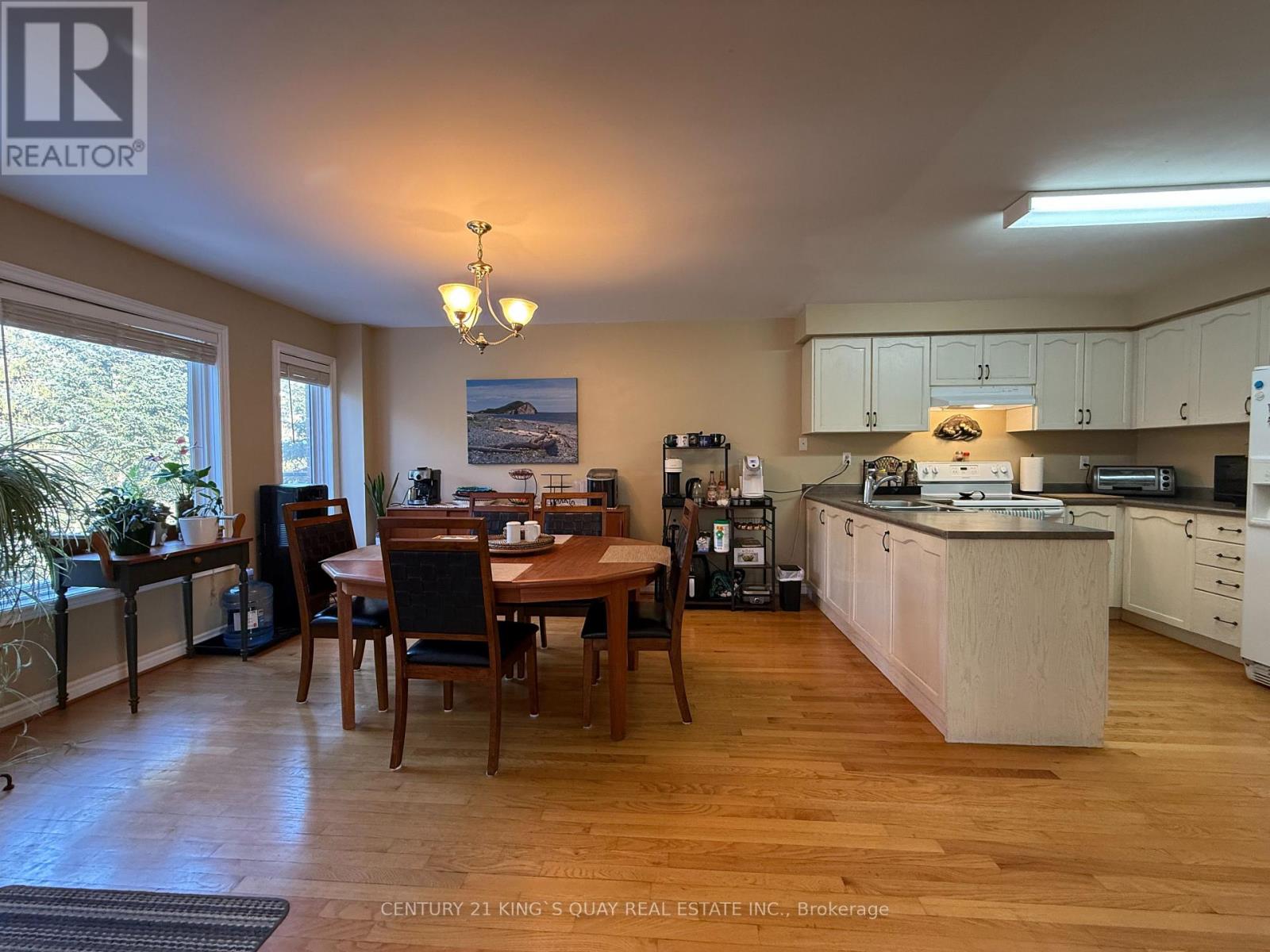 112 Deerglen Terrace, Aurora, Ontario  L4G 6Y3 - Photo 6 - N12748398