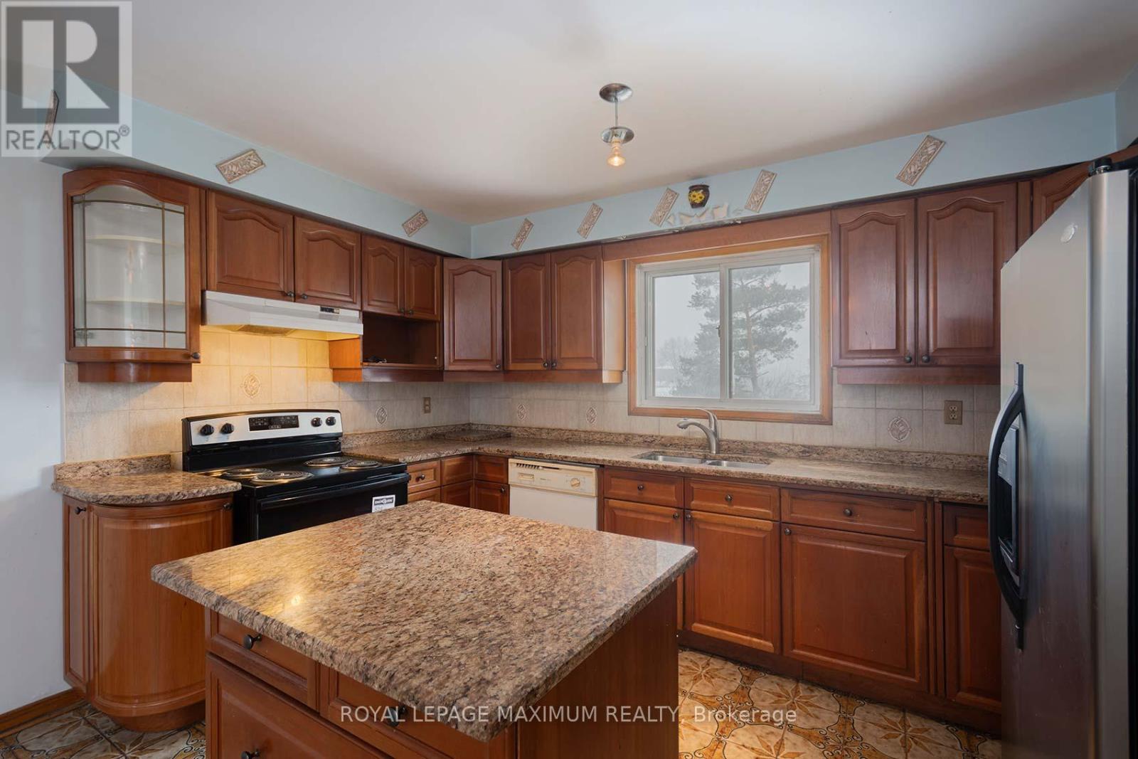 45 Houston Road, Vaughan, Ontario  L4L 1V2 - Photo 12 - N12748442