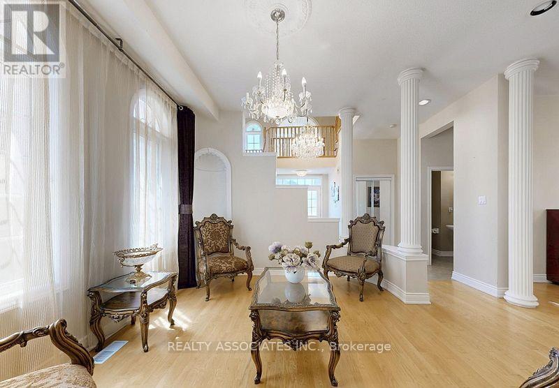 2 Lord Nelson Court, Richmond Hill, Ontario  L4S 1Y1 - Photo 12 - N12748504