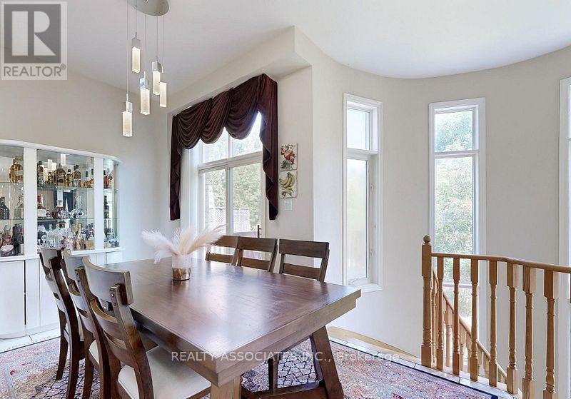 2 Lord Nelson Court, Richmond Hill, Ontario  L4S 1Y1 - Photo 25 - N12748504