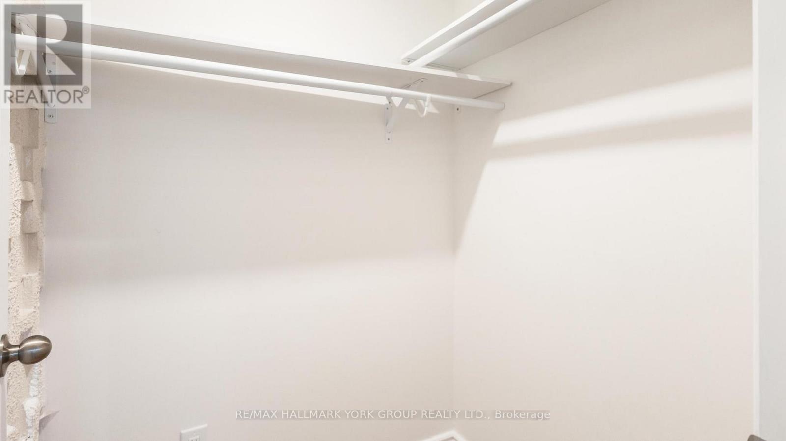 (Basement) - 15 Banff Drive, Aurora, Ontario  L4G 3E3 - Photo 10 - N12748576