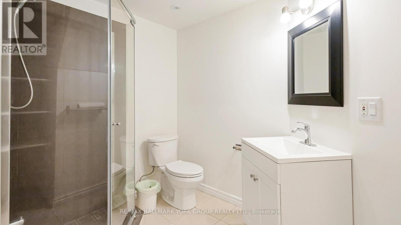 (Basement) - 15 Banff Drive, Aurora, Ontario  L4G 3E3 - Photo 12 - N12748576