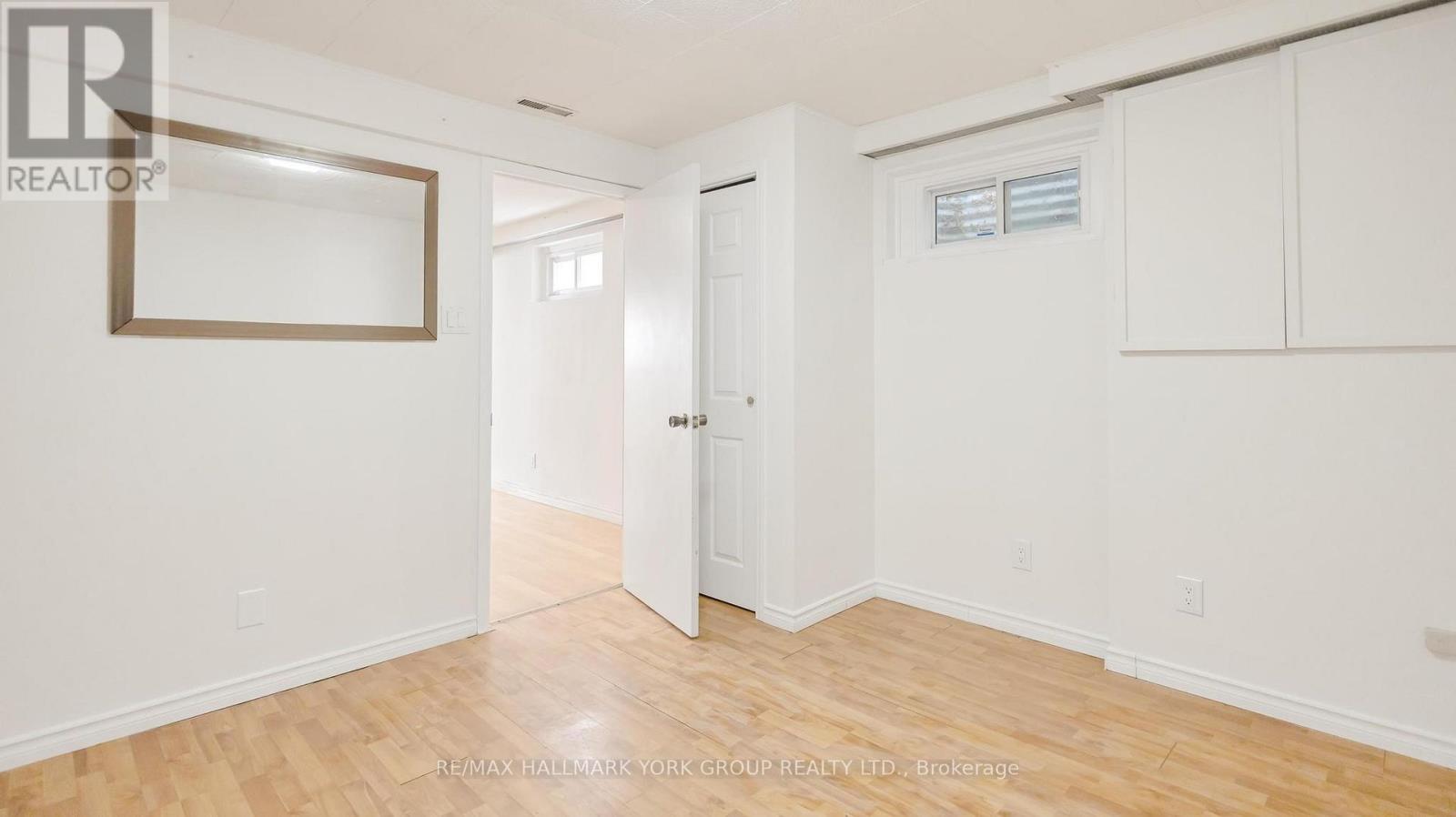 (Basement) - 15 Banff Drive, Aurora, Ontario  L4G 3E3 - Photo 8 - N12748576