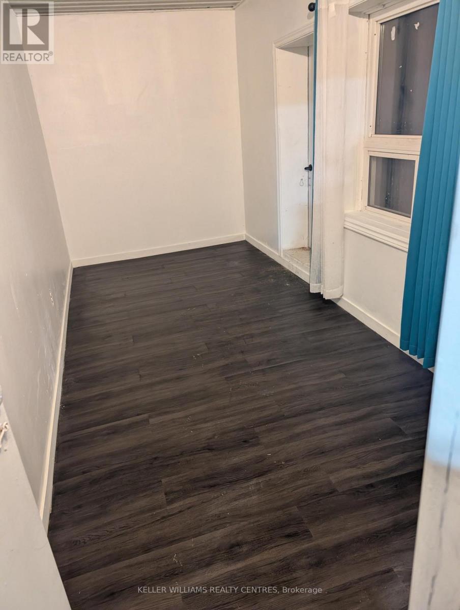 Unit B - 5 King Street, King, Ontario  L3Y 4V9 - Photo 2 - N12748580